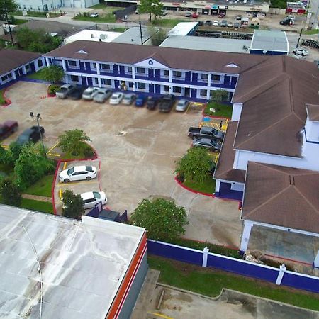 Scottish Inn And Suites Houston-Jones Road Louetta Ngoại thất bức ảnh