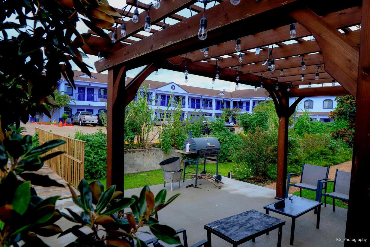 Scottish Inn And Suites Houston-Jones Road Louetta Ngoại thất bức ảnh