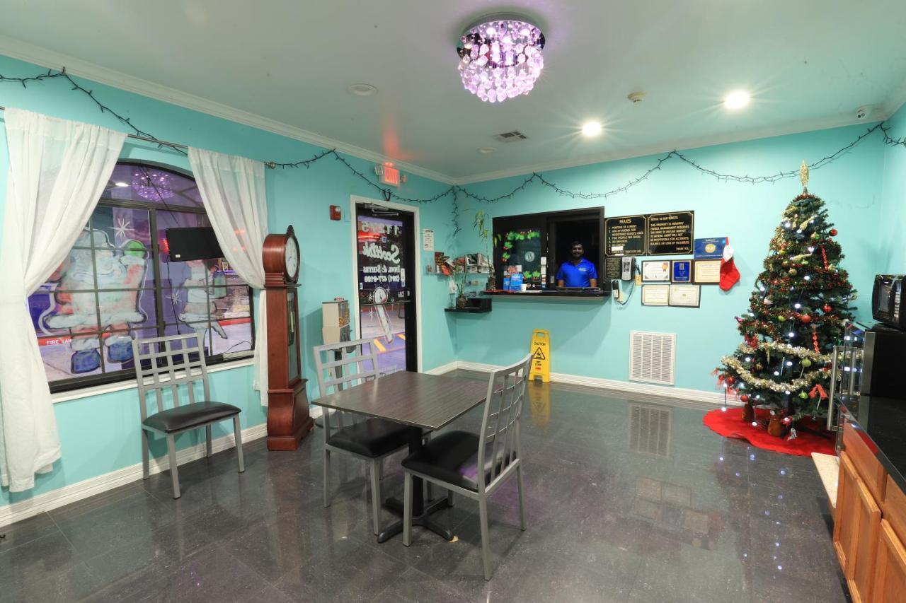 Scottish Inn And Suites Houston-Jones Road Louetta Ngoại thất bức ảnh