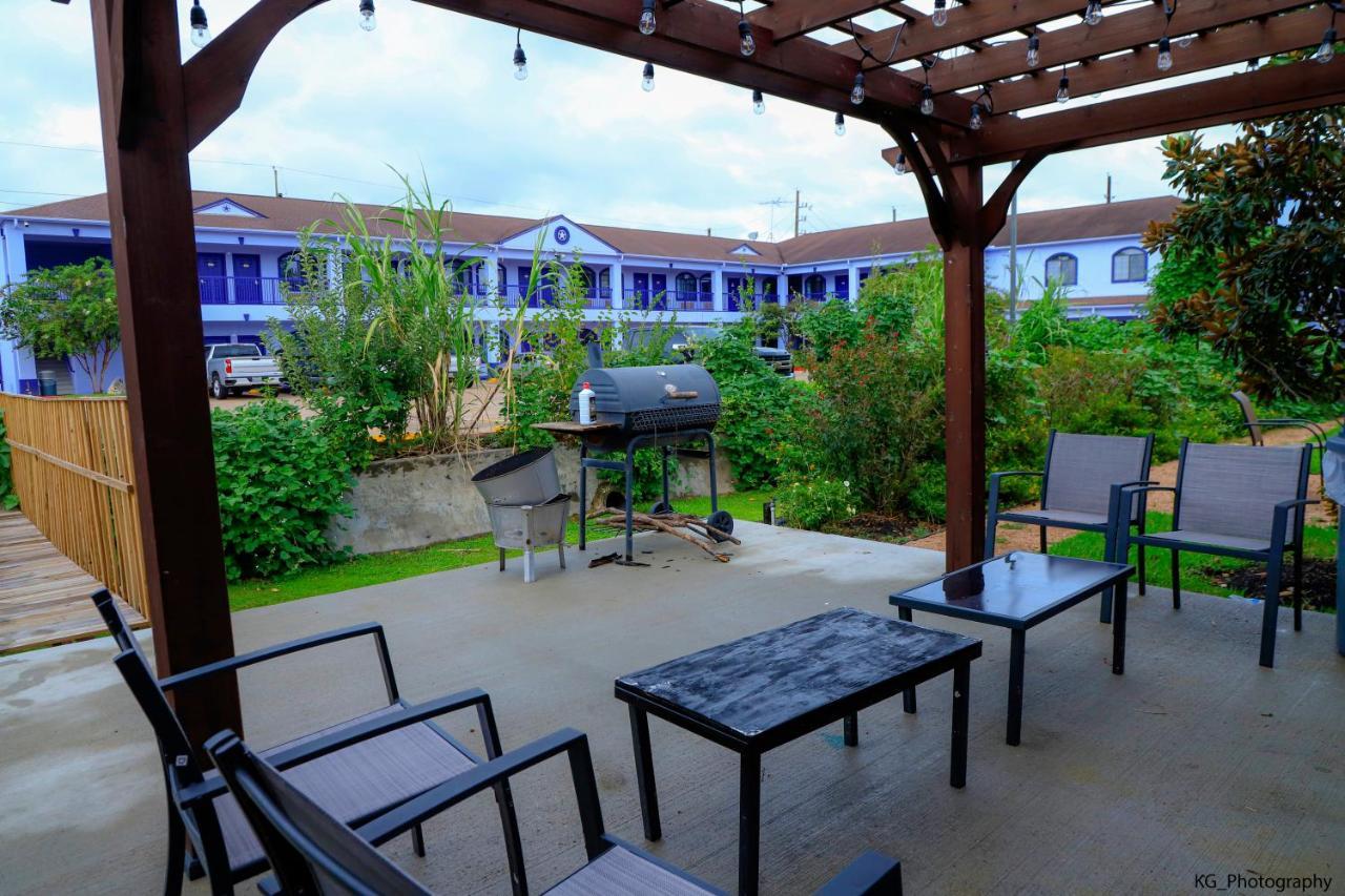 Scottish Inn And Suites Houston-Jones Road Louetta Ngoại thất bức ảnh
